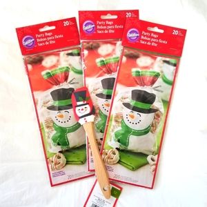 Wilton Holiday Christmas Snowman ThemeTreat Bags Bundle of 3- 60 Total w/Spatula